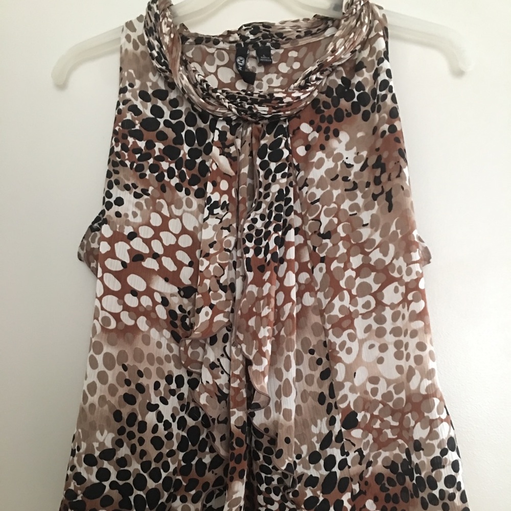 Sleeveless , Flowey top by Milano - large